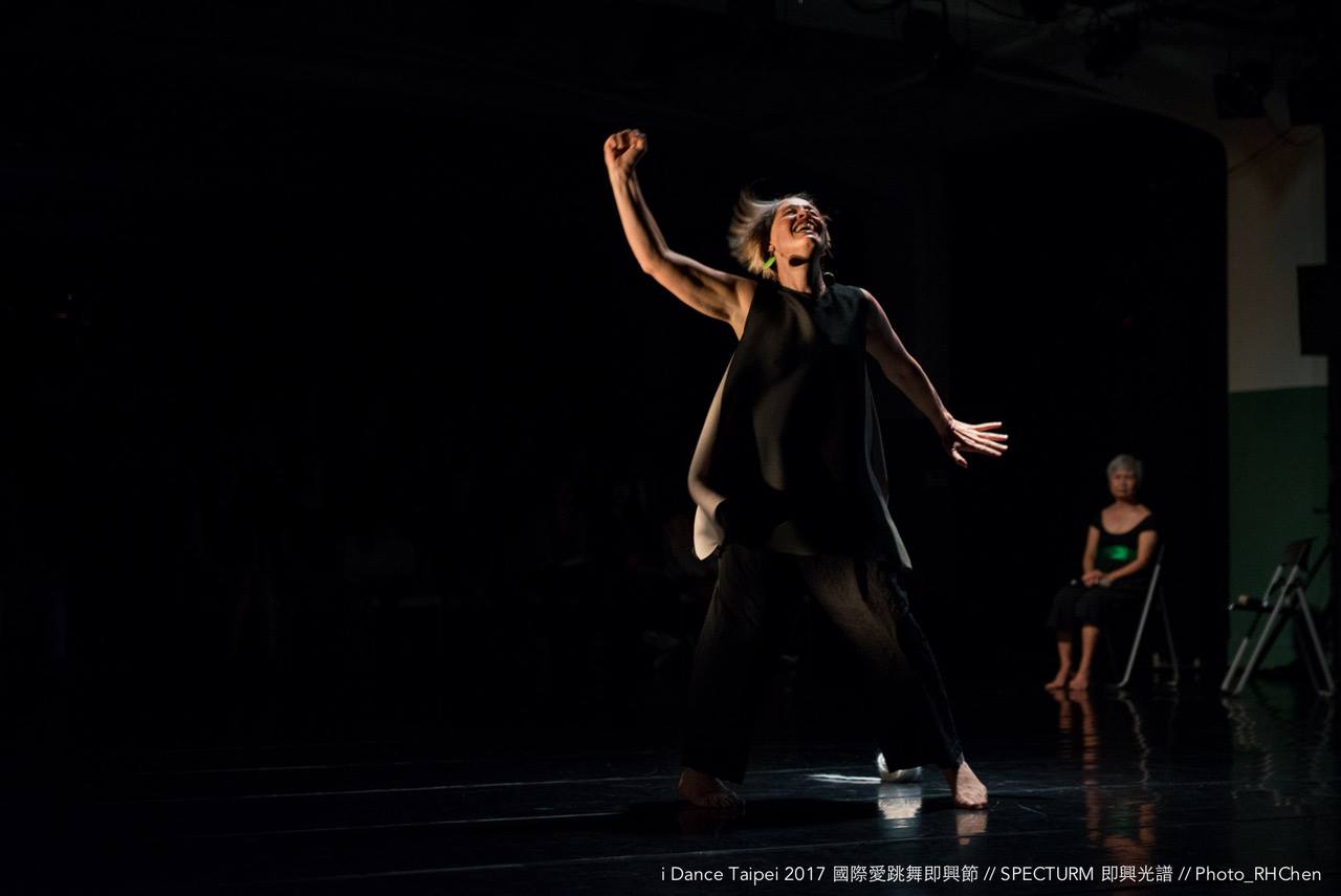 Moving Bodies | Empty Spaces - Exploring Freedom through Dance Improvisation